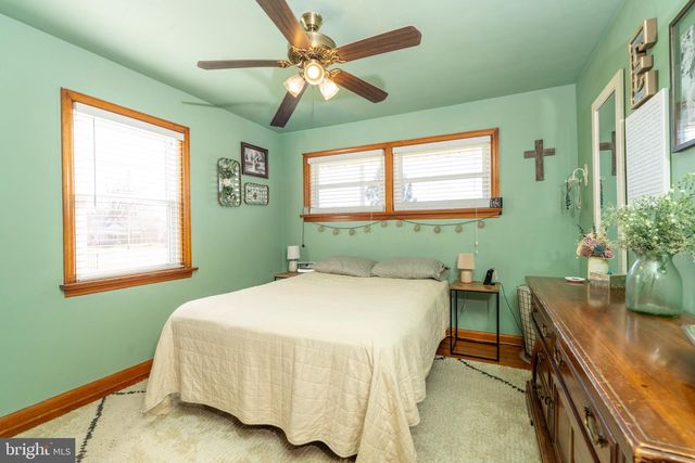 20 LINCOLN DR, Hanover, PA 17331