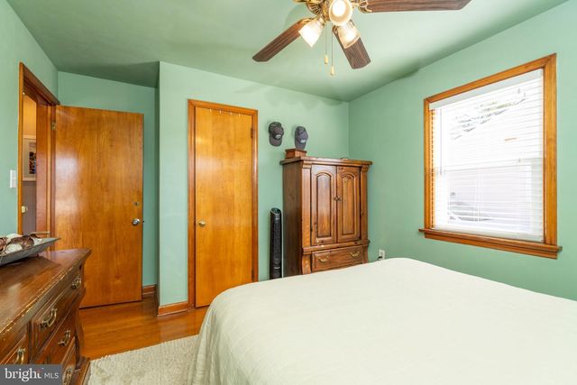 20 LINCOLN DR, Hanover, PA 17331