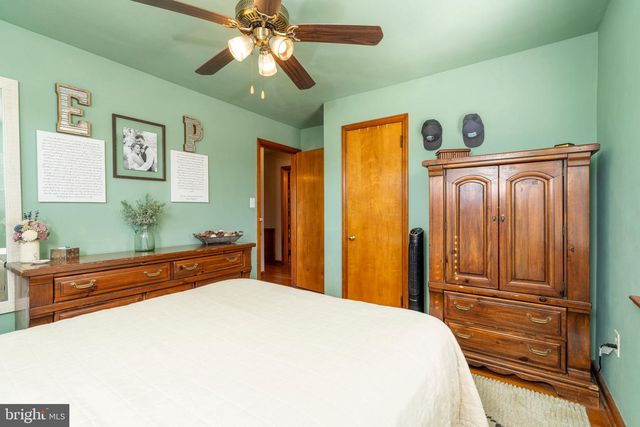 20 LINCOLN DR, Hanover, PA 17331