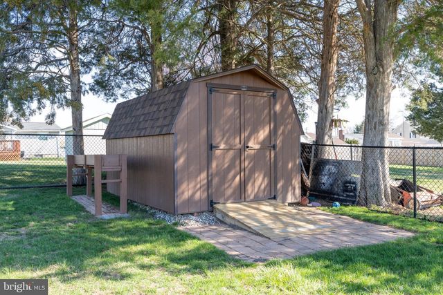 20 LINCOLN DR, Hanover, PA 17331