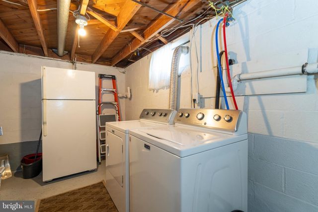 20 LINCOLN DR, Hanover, PA 17331