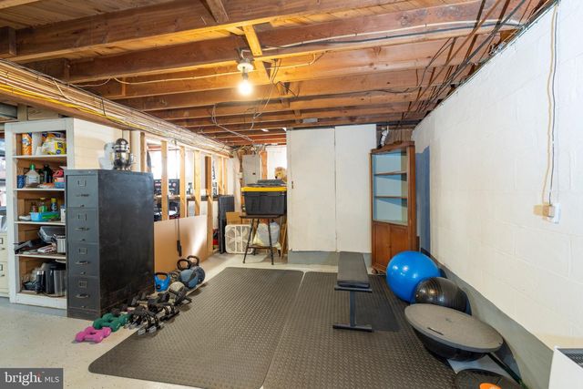 20 LINCOLN DR, Hanover, PA 17331