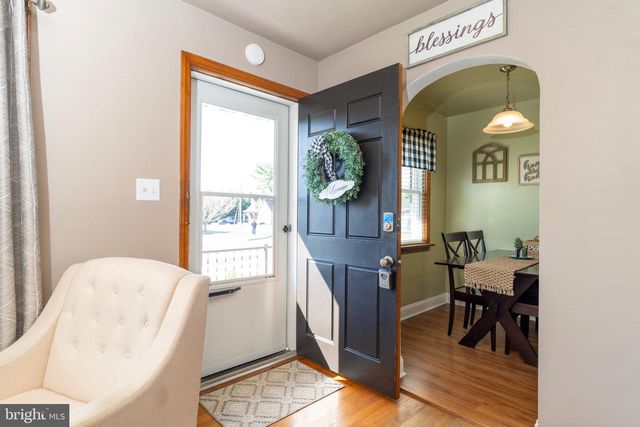 20 LINCOLN DR, Hanover, PA 17331