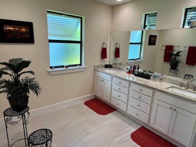 2937 SW 11th PL, Cape Coral, FL 33914