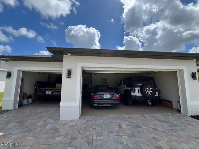 2937 SW 11th PL, Cape Coral, FL 33914