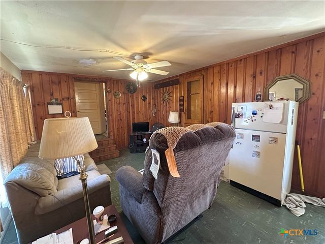 1014 Parmer Avenue, Killeen, TX 76541