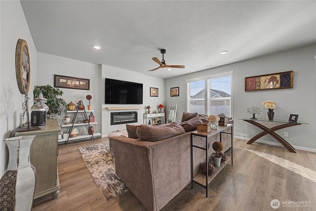 4717 W Thrush Street, Moses Lake, WA 98837