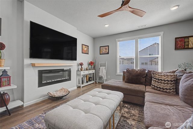 4717 W Thrush Street, Moses Lake, WA 98837