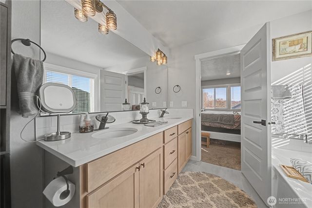 4717 W Thrush Street, Moses Lake, WA 98837