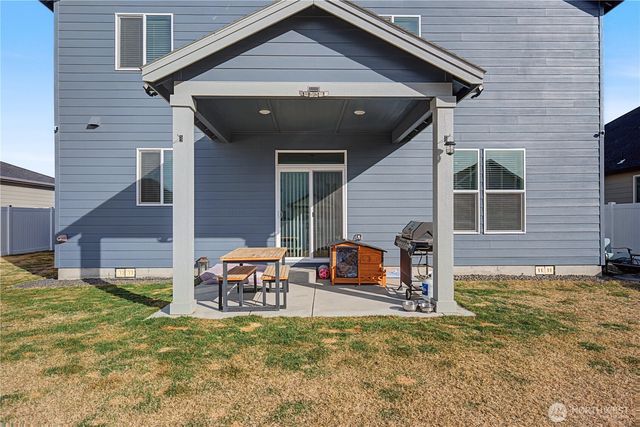 4717 W Thrush Street, Moses Lake, WA 98837