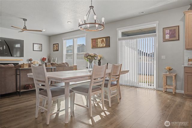 4717 W Thrush Street, Moses Lake, WA 98837