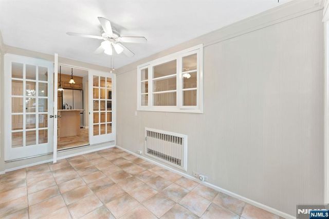 42 Grayson Place, Teaneck, NJ 07666