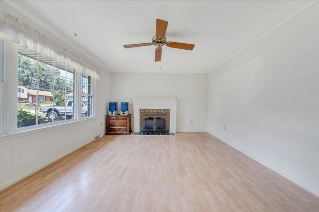 5032 Bruceton RD, Roanoke, VA 24018