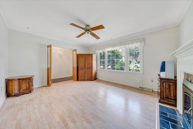 5032 Bruceton RD, Roanoke, VA 24018