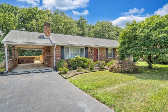 5032 Bruceton RD, Roanoke, VA 24018