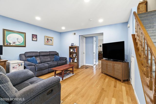 82 Cliffwood Avenue 33, Cliffwood, NJ 07721
