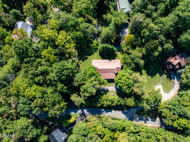 3114 Hatcher Top Road, Sevierville, TN 37862