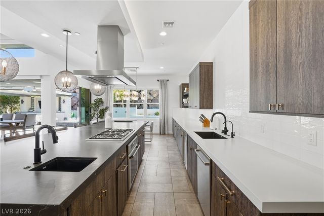2211 Overlook Canyon Lane, Henderson, NV 89052