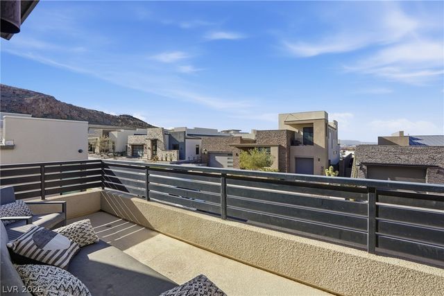 2211 Overlook Canyon Lane, Henderson, NV 89052