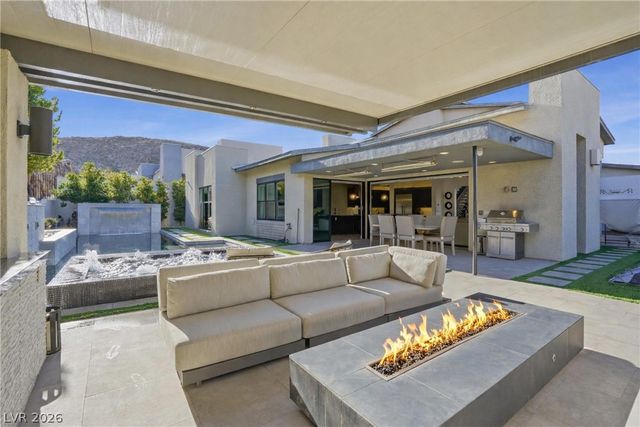2211 Overlook Canyon Lane, Henderson, NV 89052