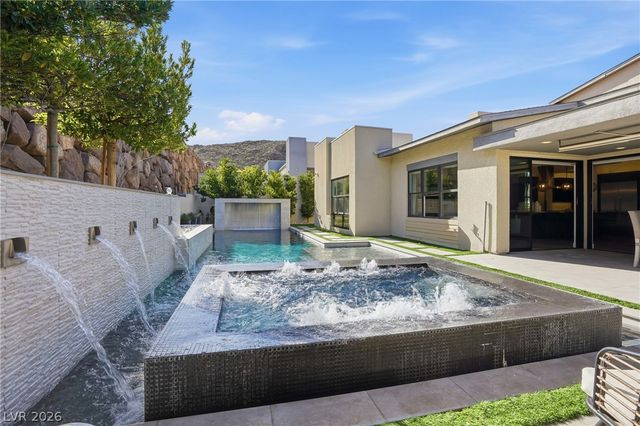 2211 Overlook Canyon Lane, Henderson, NV 89052