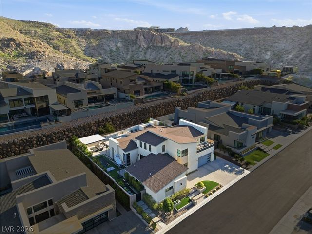2211 Overlook Canyon Lane, Henderson, NV 89052