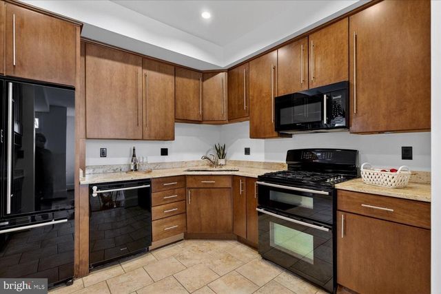 911 INDEPENDENCE AVE SE, Washington, DC 20003