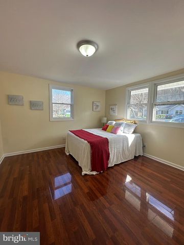 5530 HALWIS ST, Alexandria, VA 22303