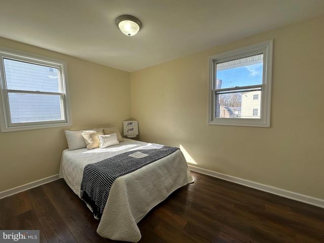 5530 HALWIS ST, Alexandria, VA 22303