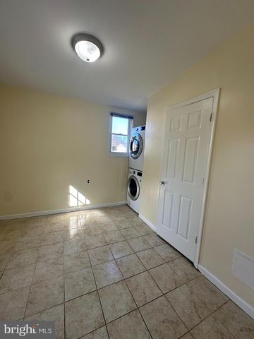 5530 HALWIS ST, Alexandria, VA 22303