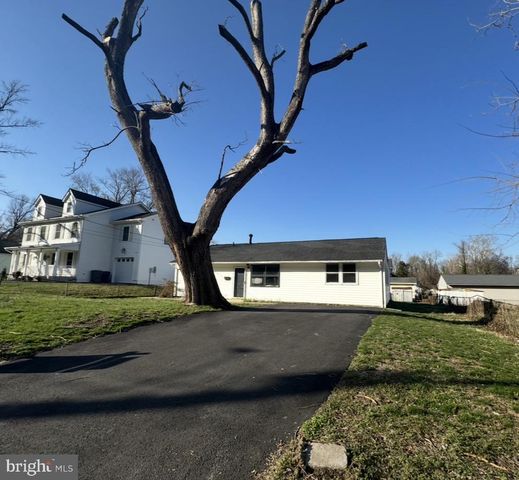 5530 HALWIS ST, Alexandria, VA 22303