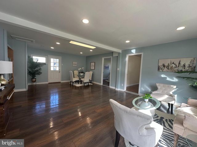 5530 HALWIS ST, Alexandria, VA 22303