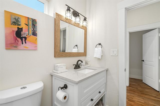 1513 E Gentry Street, Houston, TX 77009