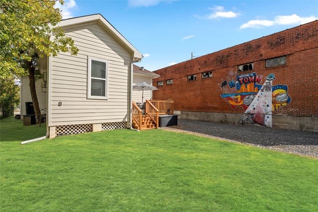 1513 E Gentry Street, Houston, TX 77009