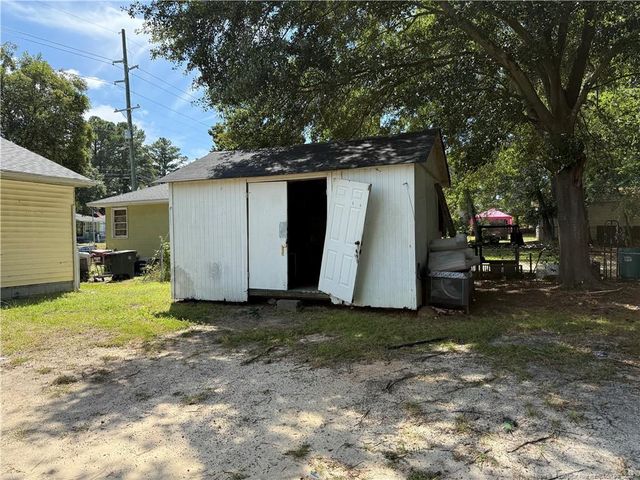918 Rochester Drive, Fayetteville, NC 28305