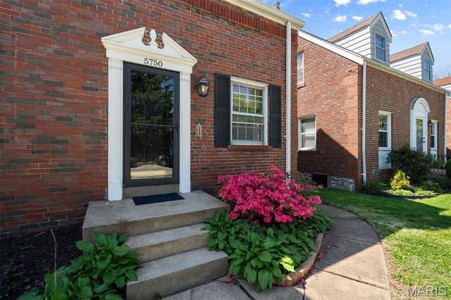 5750 Gresham Avenue, St Louis, MO 63109