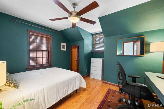 5750 Gresham Avenue, St Louis, MO 63109