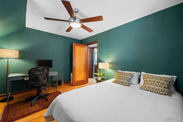 5750 Gresham Avenue, St Louis, MO 63109