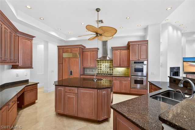 2600 McGregor BLVD, Fort Myers, FL 33901