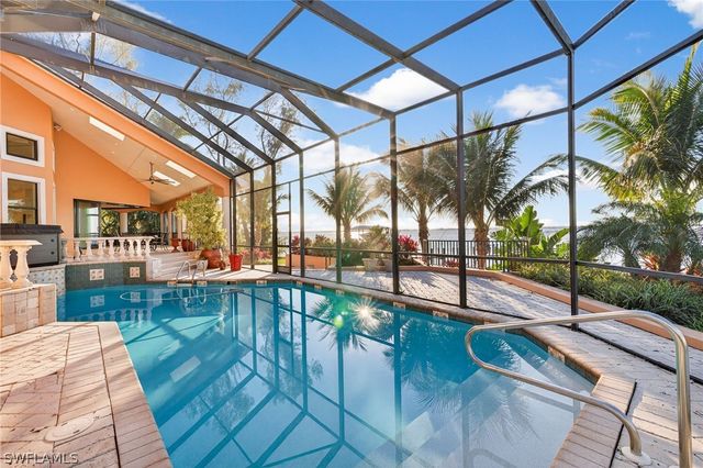 2600 McGregor BLVD, Fort Myers, FL 33901