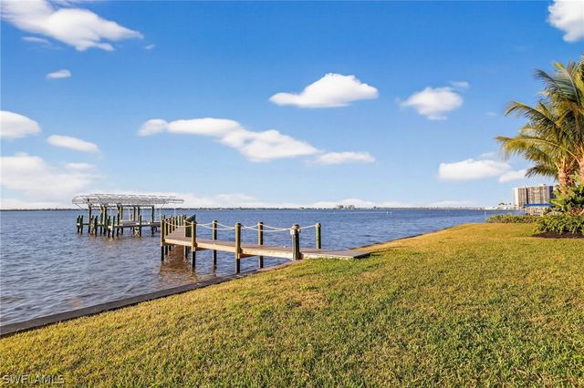 2600 McGregor BLVD, Fort Myers, FL 33901