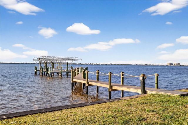 2600 McGregor BLVD, Fort Myers, FL 33901