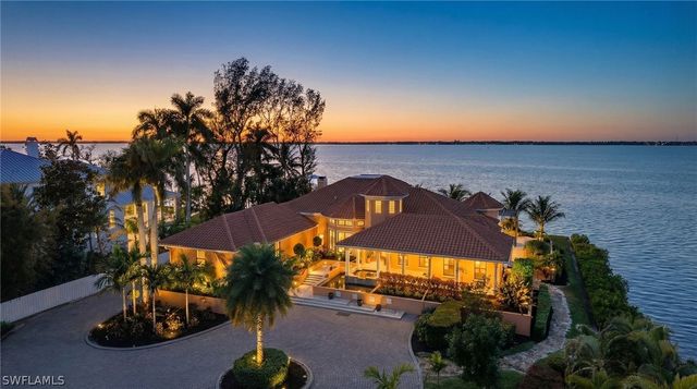 2600 McGregor BLVD, Fort Myers, FL 33901