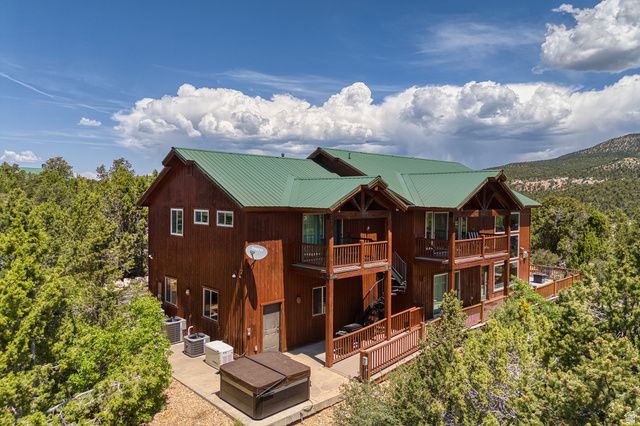 755 S ZION RIDGE RD, Orderville, UT 84758