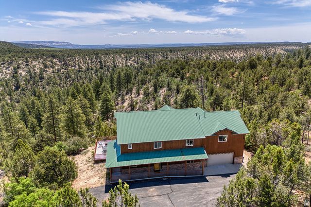 755 S ZION RIDGE RD, Orderville, UT 84758