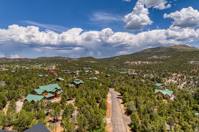 755 S ZION RIDGE RD, Orderville, UT 84758