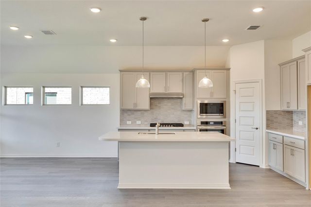 349 Durian LOOP, Buda, TX 78610