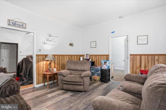 63 GREAT OAK LN, Harpers Ferry, WV 25425