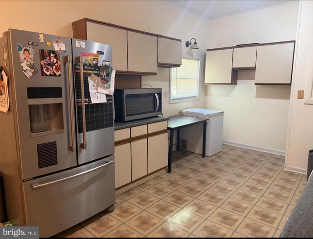 63 GREAT OAK LN, Harpers Ferry, WV 25425