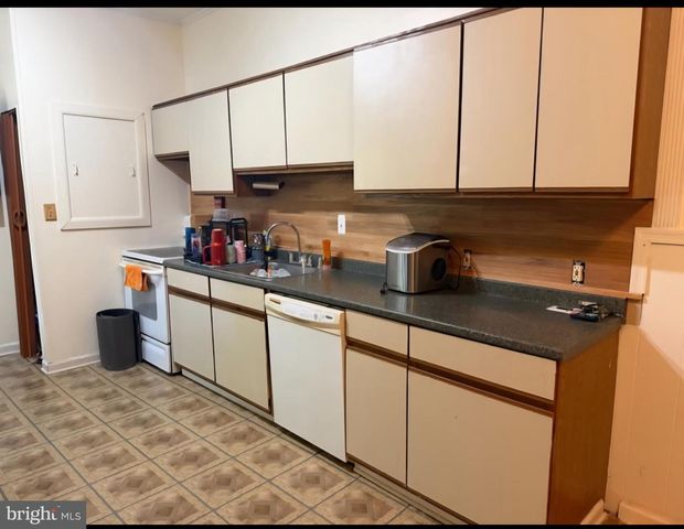 63 GREAT OAK LN, Harpers Ferry, WV 25425